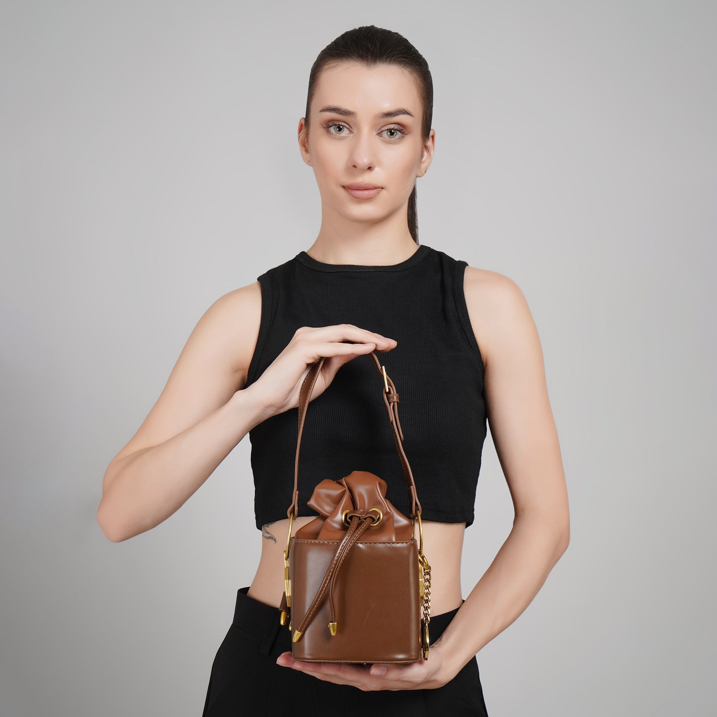 Hexa Charm Bucket – Cocoa Chic