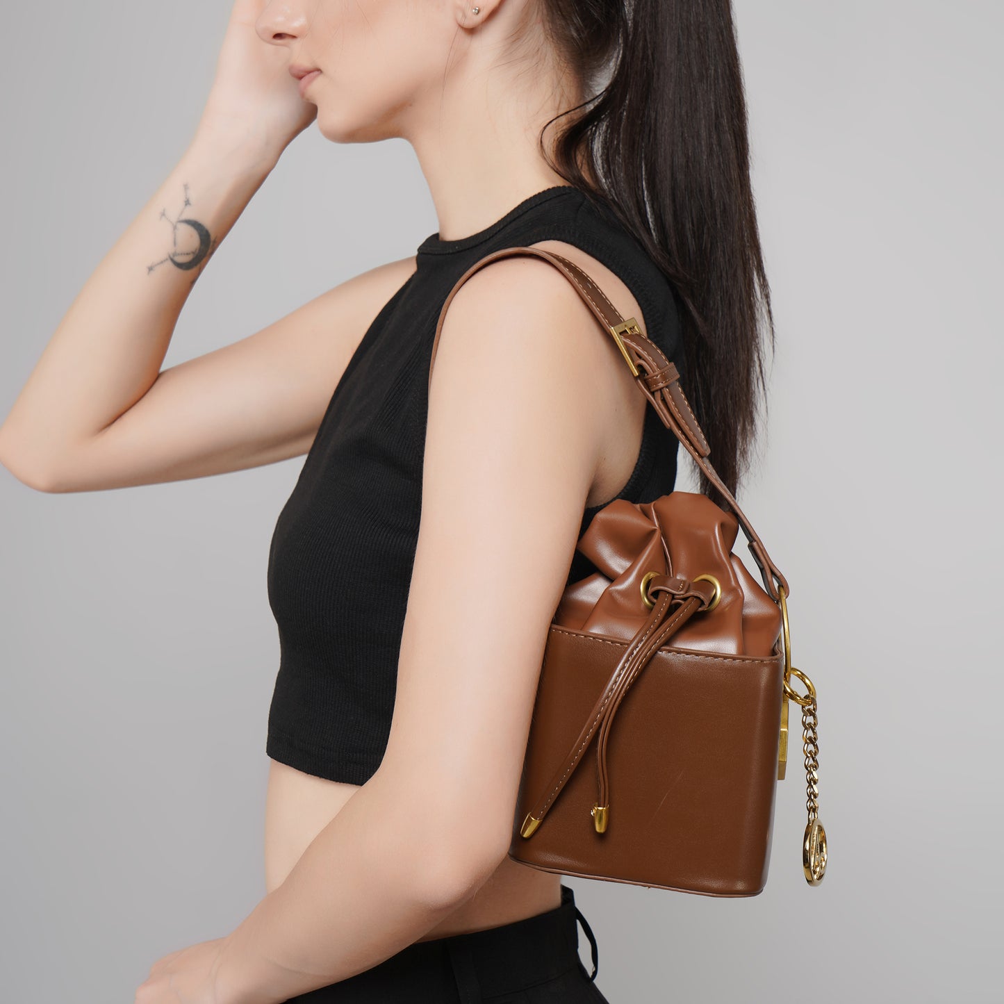 Hexa Charm Bucket – Cocoa Chic